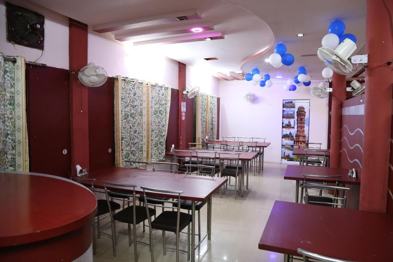 Hotel Shri Karni Vilas & Spa Chittorgarh Exteriör bild