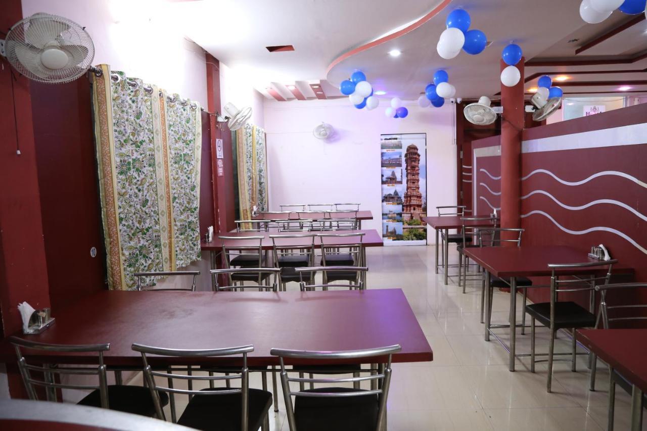 Hotel Shri Karni Vilas & Spa Chittorgarh Exteriör bild